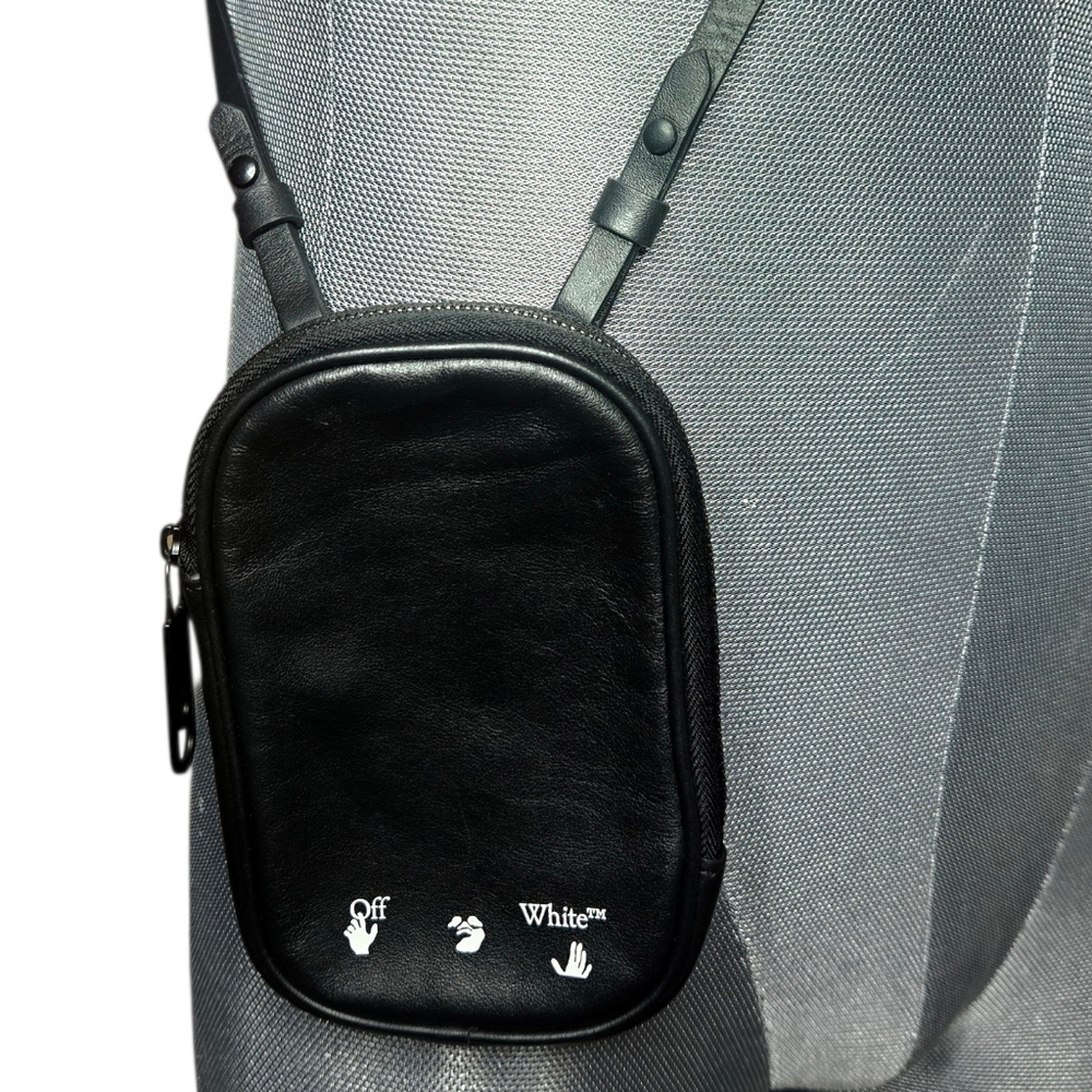Off-White | Calfskin Crossbody Bag | Leather | Mens | Made In Italy - Picture 5 of 16